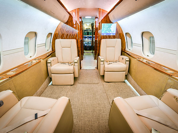 Bed based charter jet global 5000 0006 club