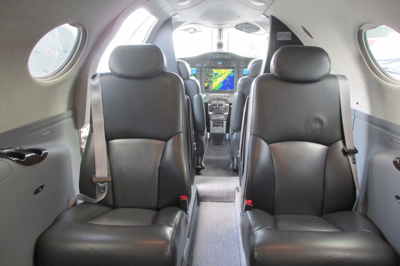 Cessna citation mustang interior cabin and cockpit