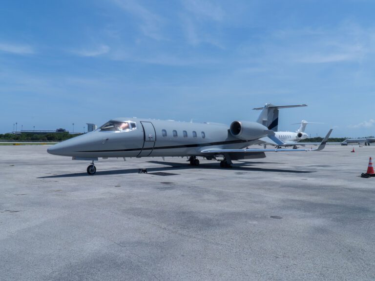 Learjet 60 XR 14