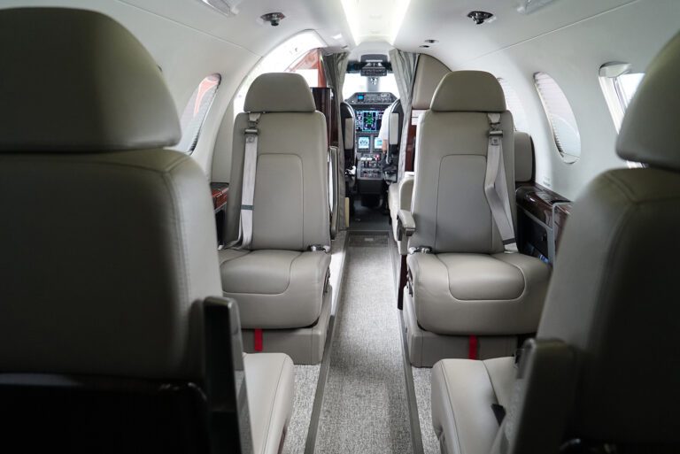 Phenom 300 2